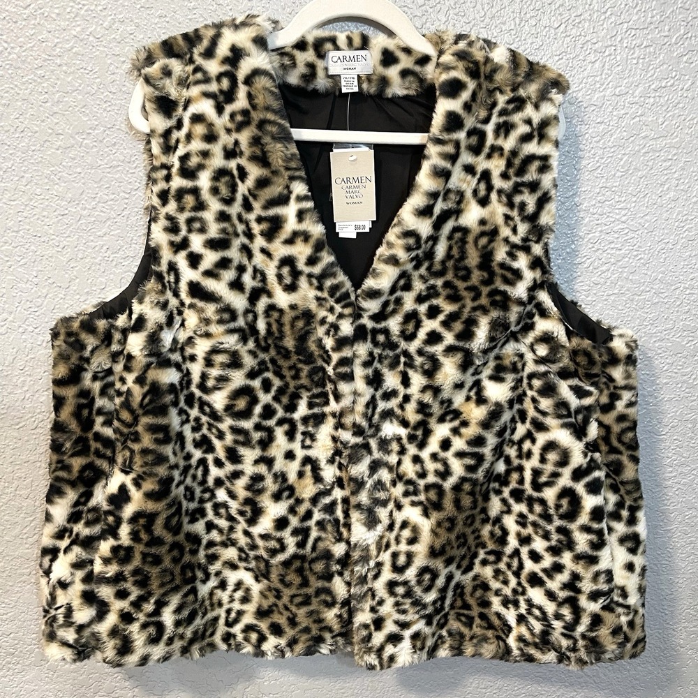 Carmen Marc Valvo Women's 2X Snow Leopard Animal Print Faux Fur Jacket Vest